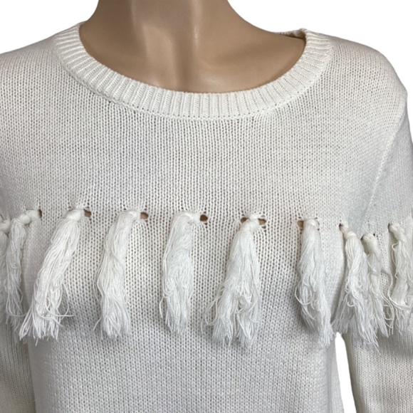 Sail to Sable off white fringe tassel sweater size medium - Picture 5 of 10